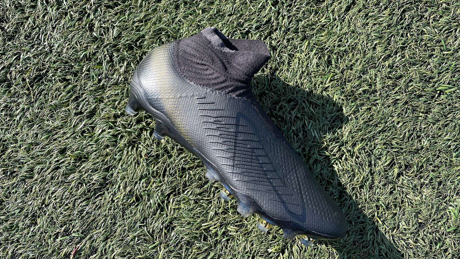 夺控球权的 夺控球权的