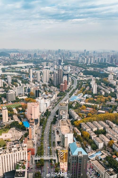 武汉赛区 | 渡过长江,便是晴天 武汉赛区 | 渡过长江,便是晴天